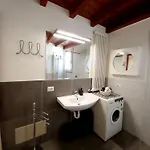 Apartament The Nest Como